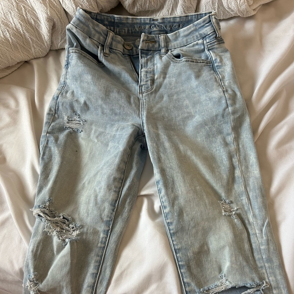 American Eagle Ripped Blue Jeans